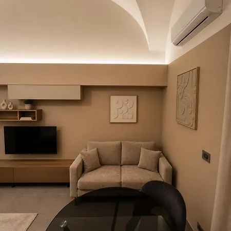 شقة Etna Design